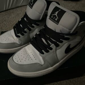 Jordan Men's Black, Gray, and White Sneakers